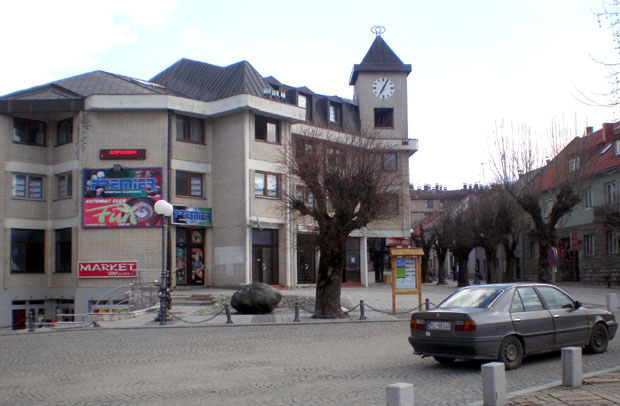 САГЛАСНОСТ ВЛАДЕ У ПОДГОРИЦИ: Пасоше добијају Малезијци